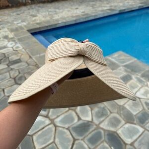 Women’s Golf Bonnet Visor (NWOT)